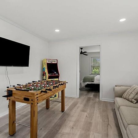 Lake Home, Dock, Fire Pit, Hot Tub, Game Room, Etc Winchester Exterior foto
