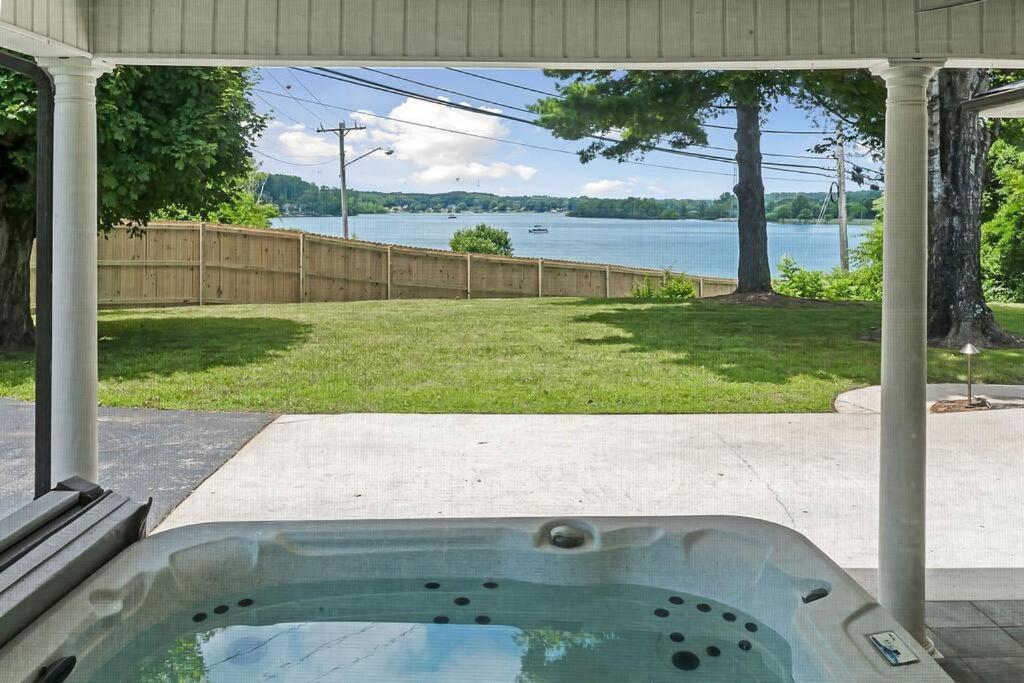 Lake Home, Dock, Fire Pit, Hot Tub, Game Room, Etc Winchester Exterior foto